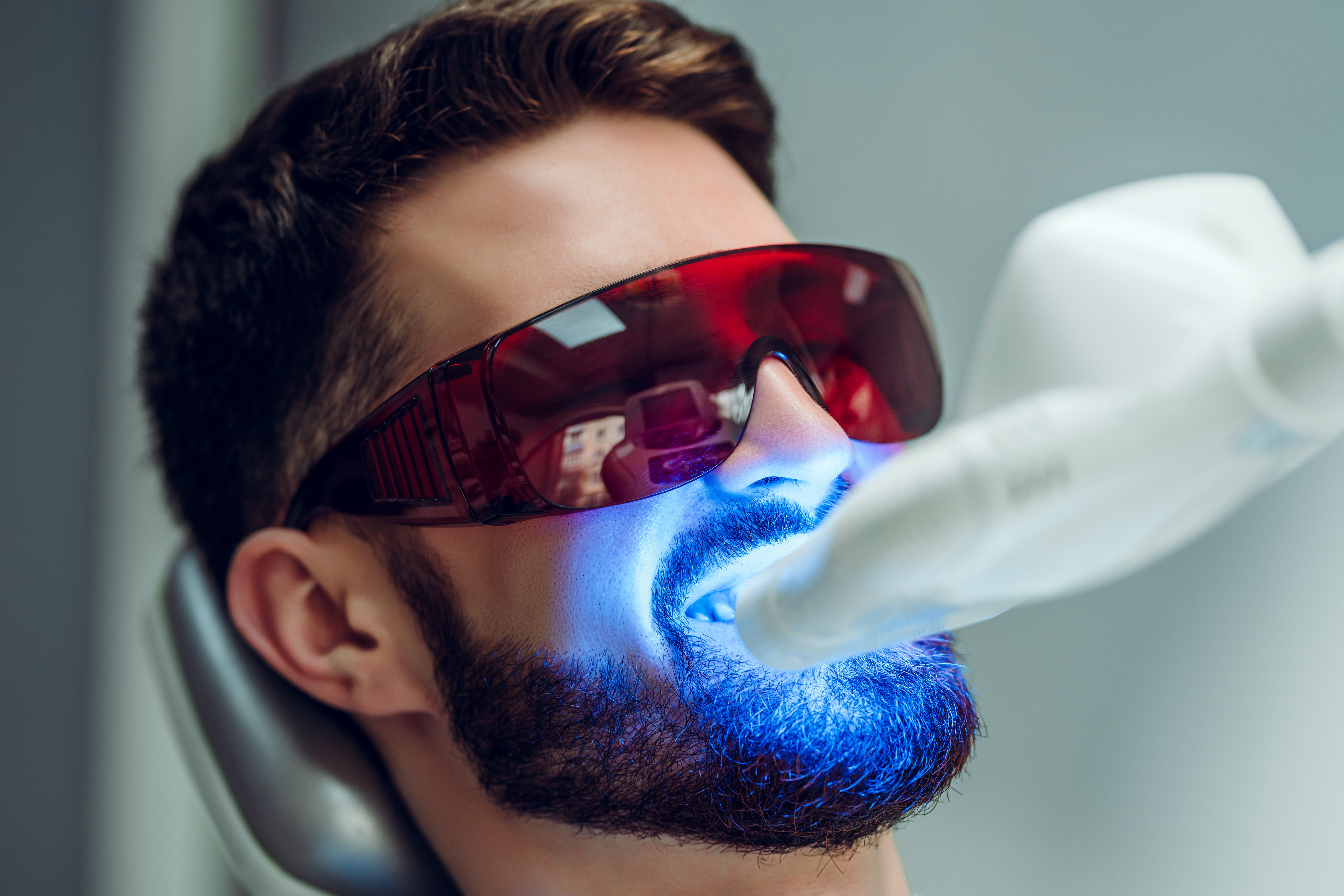 Teeth Whitening Blue Light Procedure